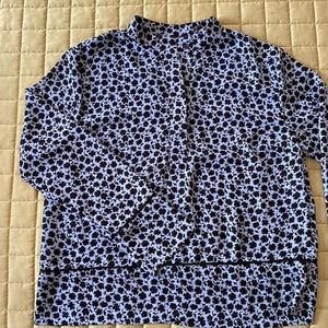 H&M blouse. Size s. Goes well with jeans